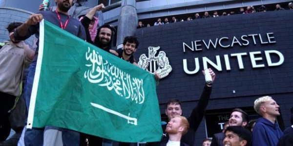 曼城前辈忠告纽卡斯尔：烧钱买大牌很可能倒霉