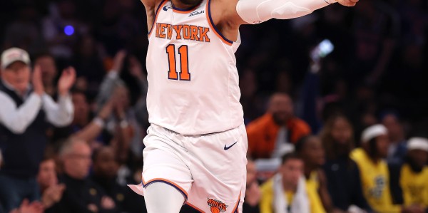 开云体育下载-布伦森谈防守端被对手针对：不觉得是问题，那只是对手的赢球策略