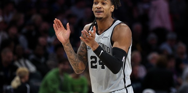 开云体育官网-瓦塞尔：展现身体对抗并非去恶意犯规伤人 但得表现出在认真打球