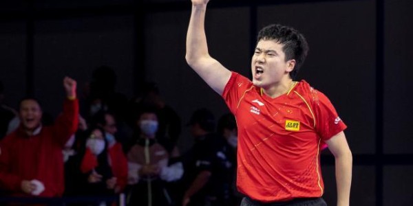 开云体育下载-樊振东“内战”连闯关 将与梁靖崑争世乒赛决赛名额