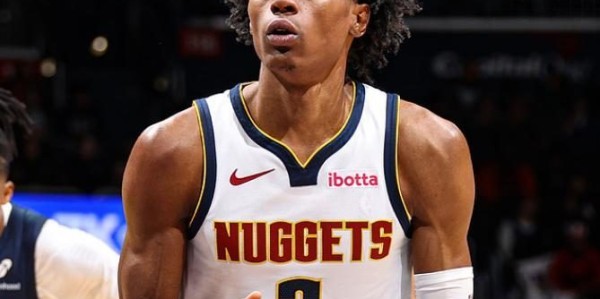 开云体育-瓦兰丘纳斯复出穆雷24分，奇兵爆砍35+8+3+2+4封盖，掘金双杀奇才|夏洛特黄蜂队|洛杉矶湖人队|洛杉矶快船队|丹佛掘金队|华盛顿奇才队_新浪体育_新浪新闻