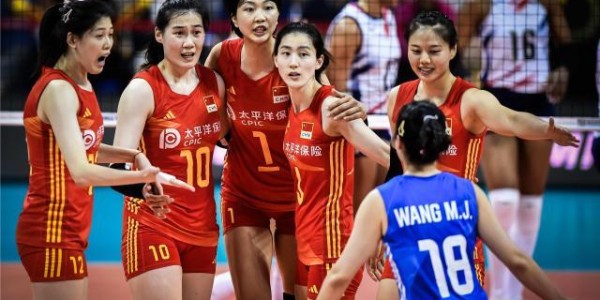 开云体育-中国女排负多米尼加，惨遭三连败无缘巴黎直通