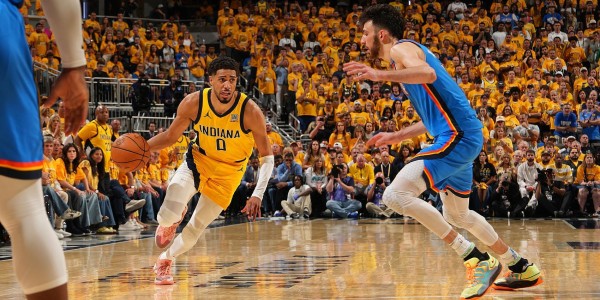 戴格诺特：霍姆格伦外线防守非常出色 换防能力也很突出